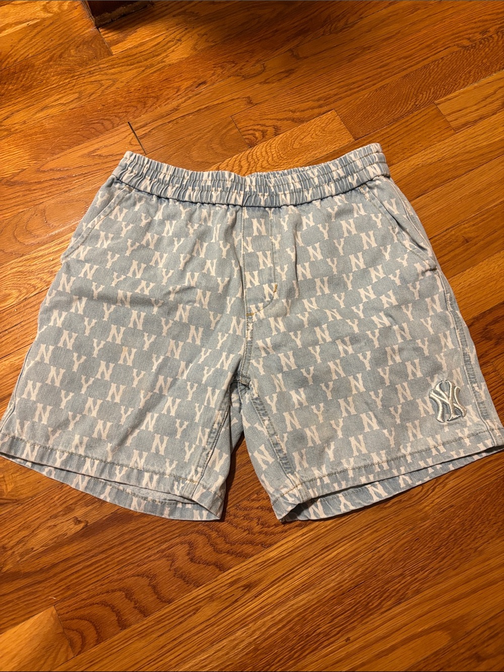Denim Yankees shorts - Light Blue Logo Print Men’s Shorts- NY Yankees